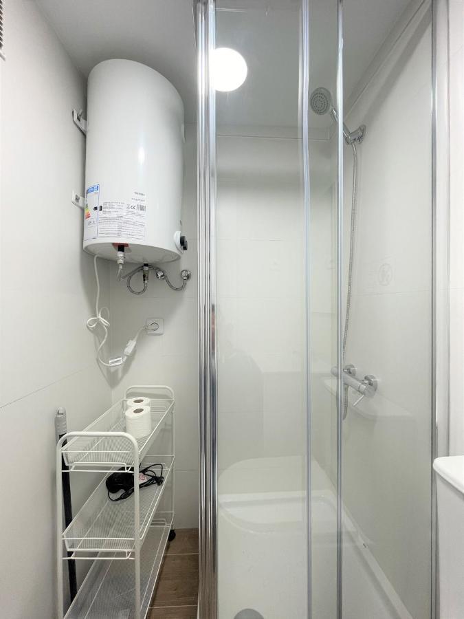Comodo Y Acogedor Apartamento En Chueca, Gran Via Con Aire Acondicionado Y Calefaccion Madrid Bagian luar foto